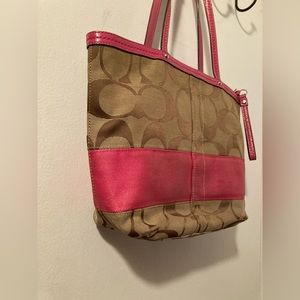 Coach purse with normal wear please look at all the pictures